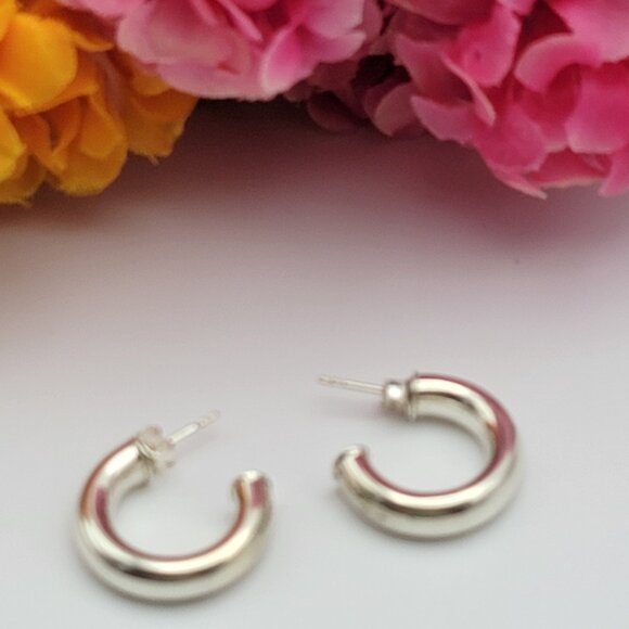 Sterling Silver 925 Puffy Hoop Earrings 1" Pierced - Picture 1 of 6